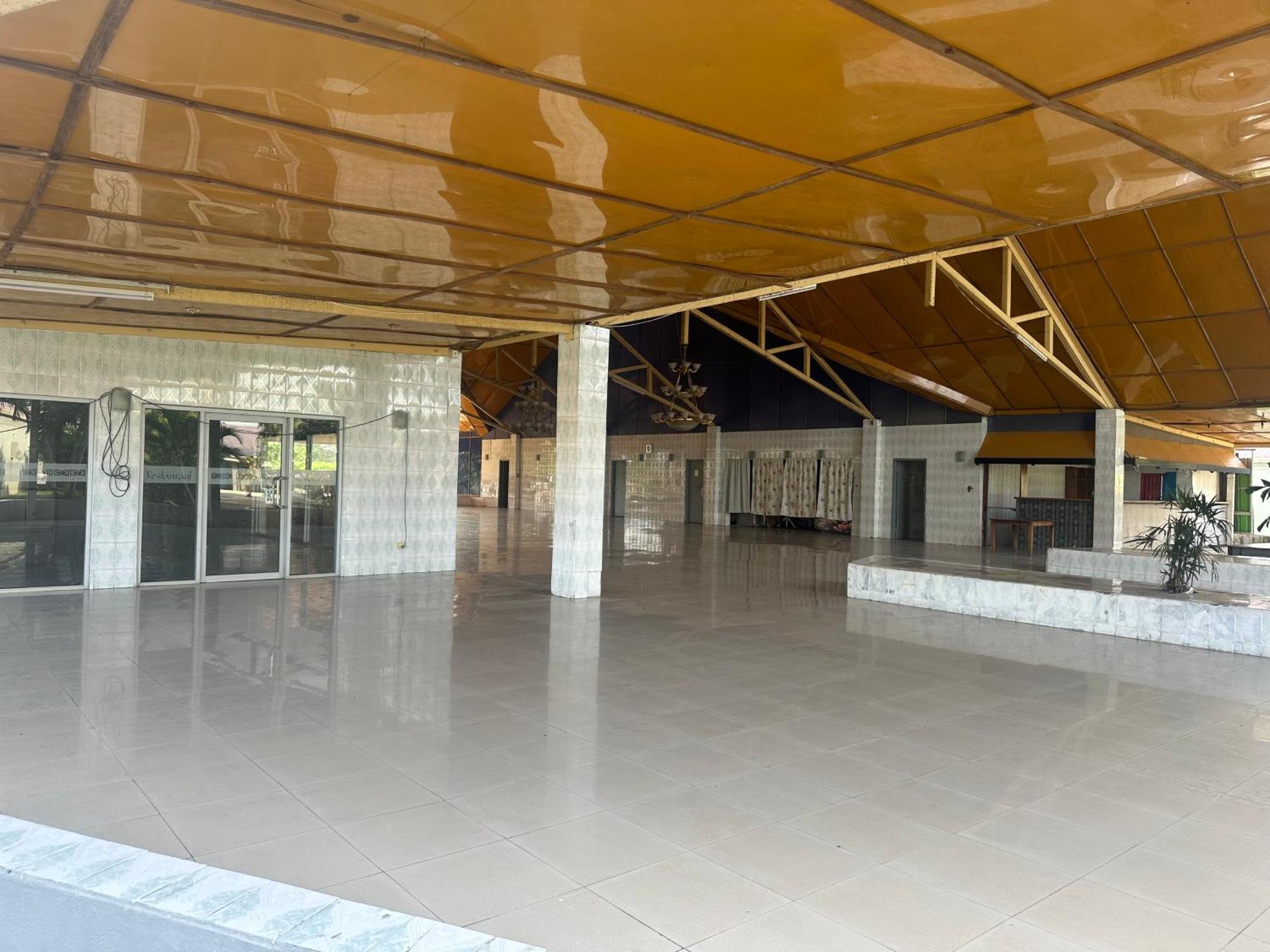 Funworld Plaza Hotel Nadi Buitenkant foto