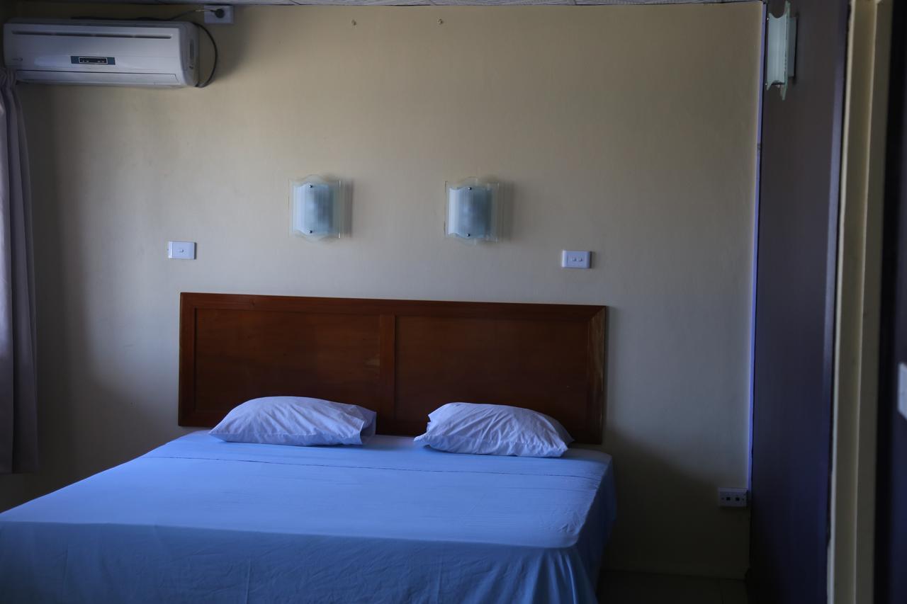 Funworld Plaza Hotel Nadi Buitenkant foto